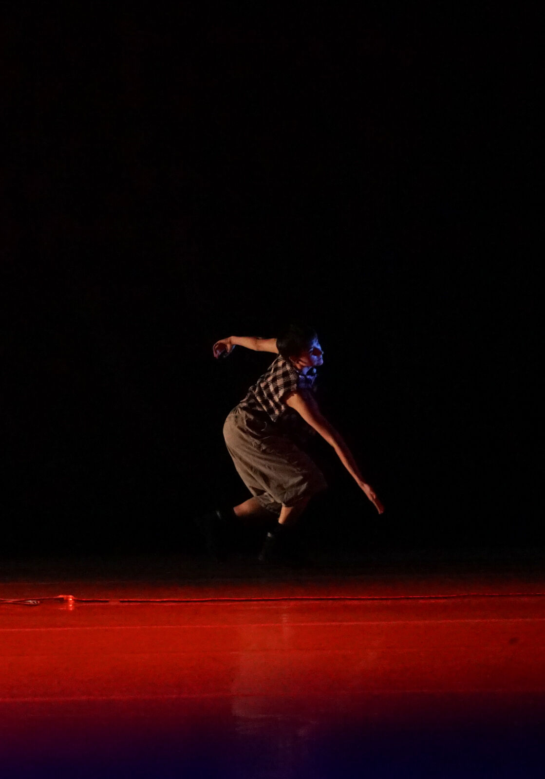 Performance photo by Lindsay Clipner (1)