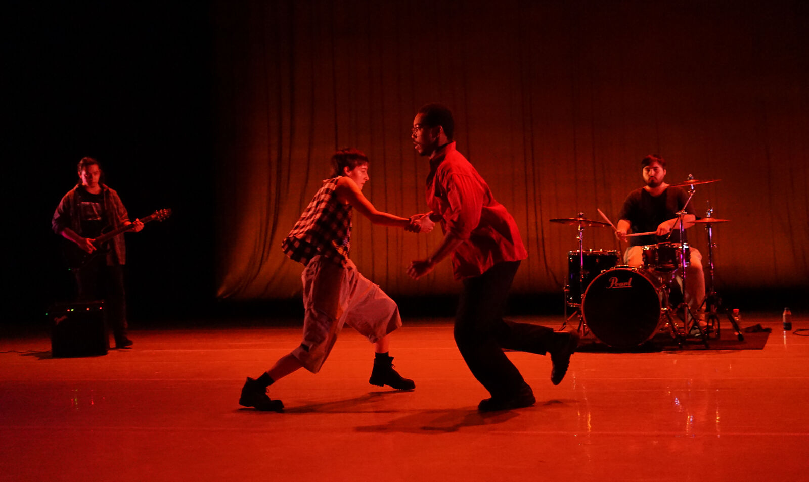 Performance photo by Lindsay Clipner (13)