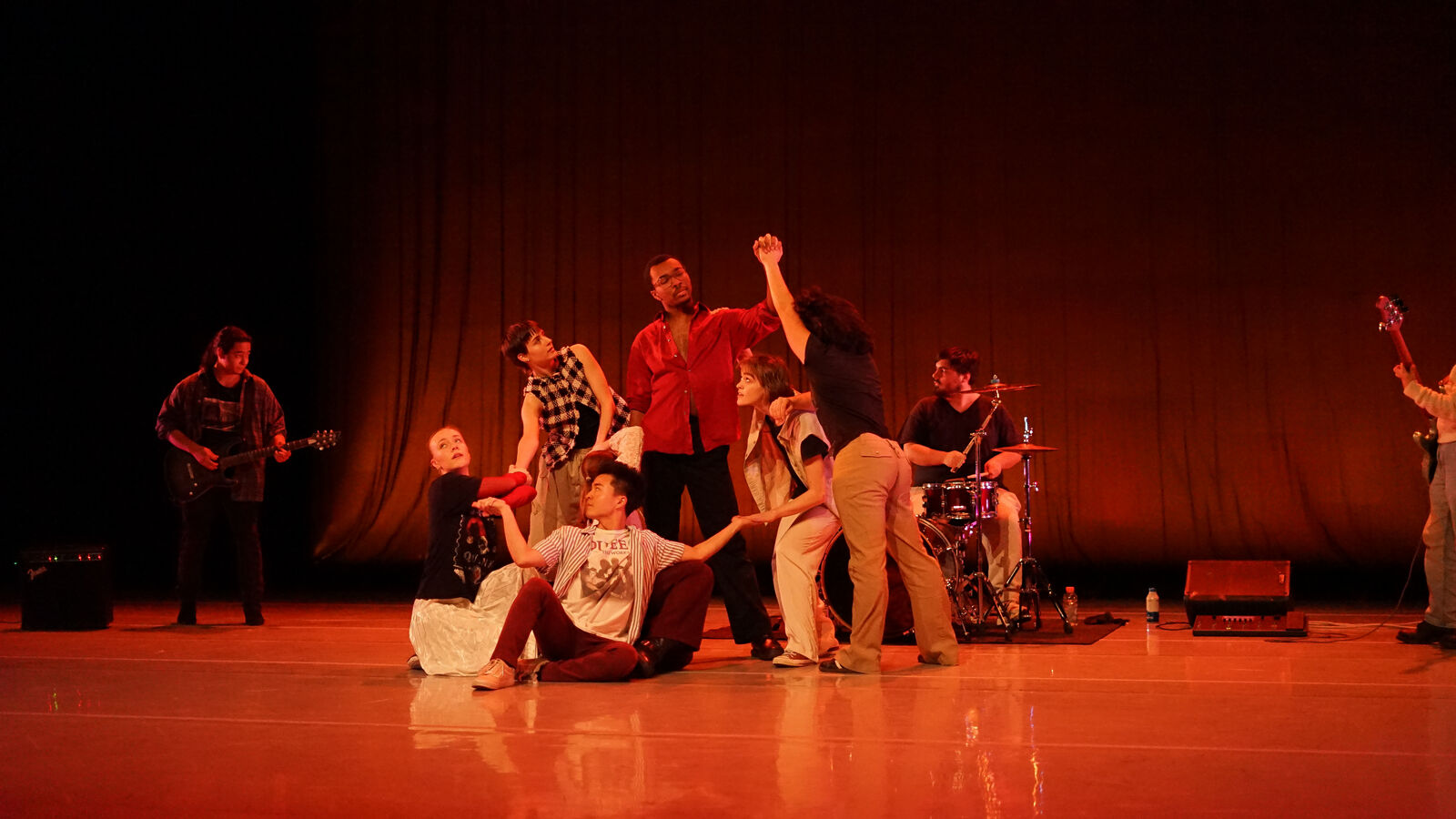 Performance photo by Lindsay Clipner (19)