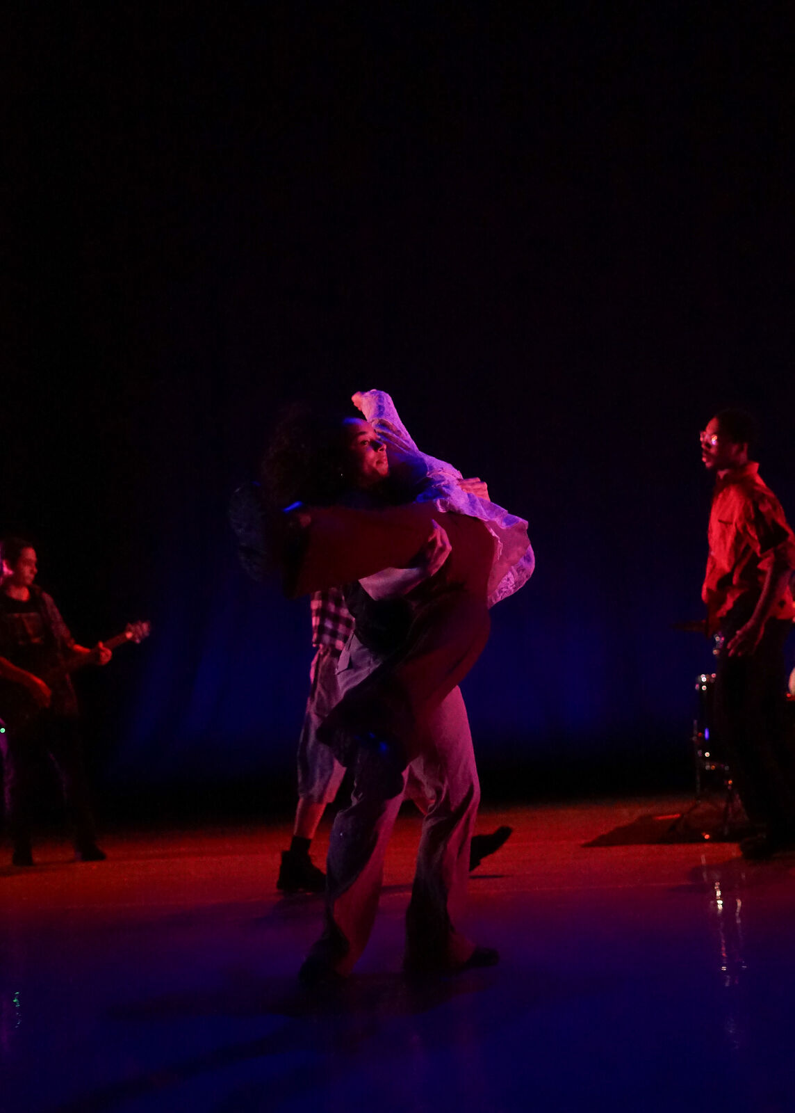 Performance photo by Lindsay Clipner (20)