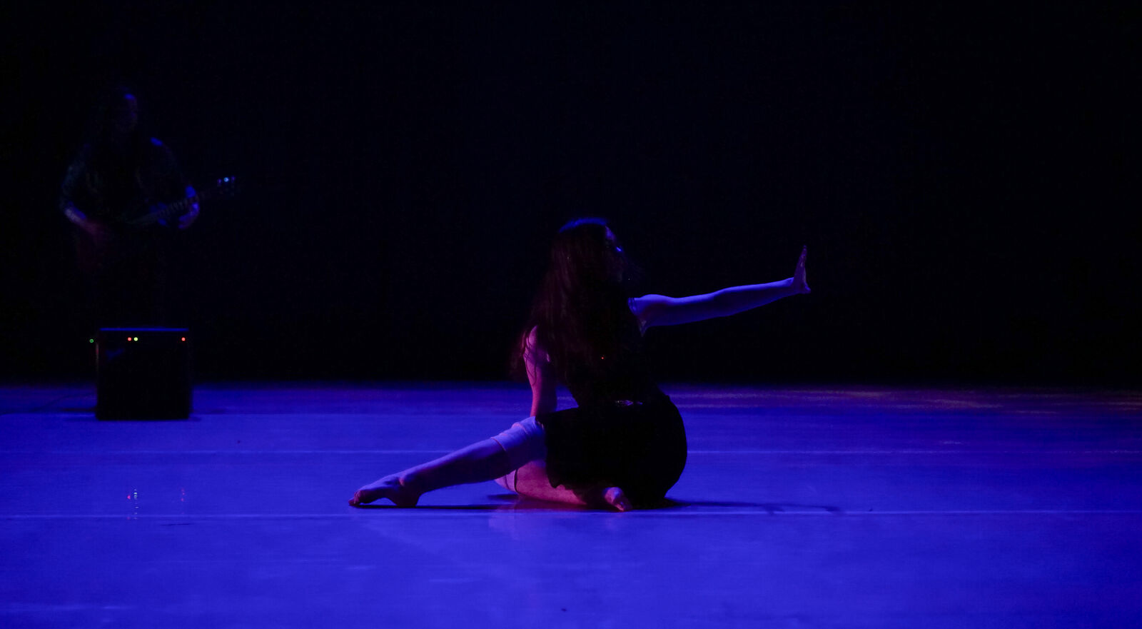 Performance photo by Lindsay Clipner (26)